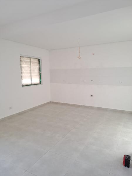 OTIMO SOBRADO DE MEIO DE QUADRA - Cavalheiro Imóveis