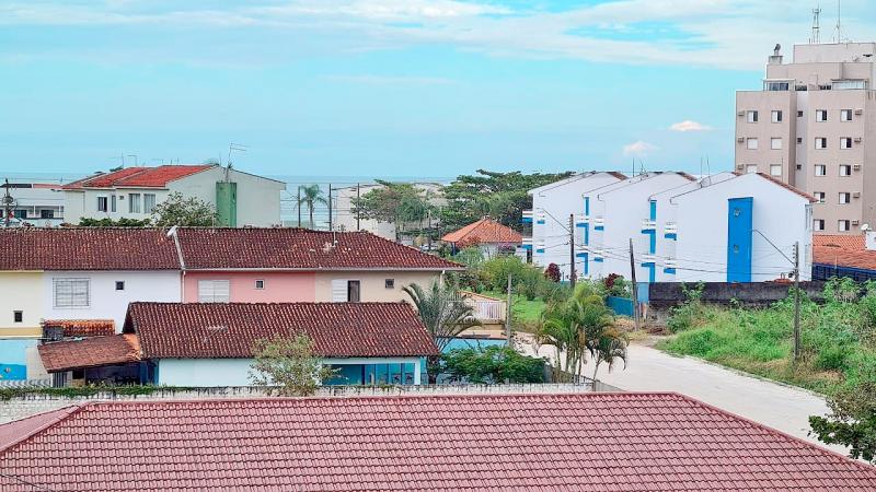 OPORTUNIDADE DE APARTAMENTO A 200 METROS DA PRAIA. - Cavalheiro Imóveis