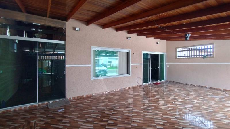 EXCELENTE CASA NO BAIRRO PIÇARRAS. - Cavalheiro Imóveis