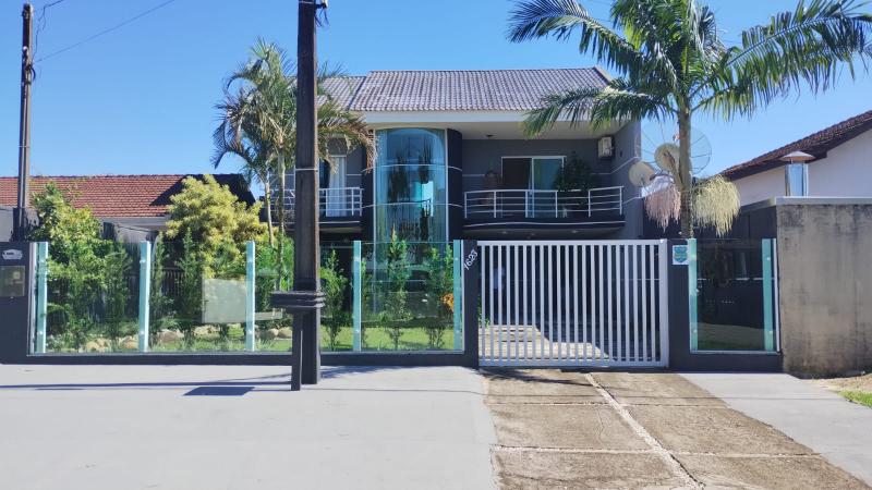 SOBRADO COM TERRENO INDIVIDUAL. - Cavalheiro Imóveis