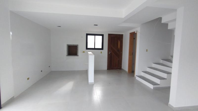 SOBRADO GEMINADO  DE MEIO NO BAIRRO BREJATUBA - Cavalheiro Imóveis