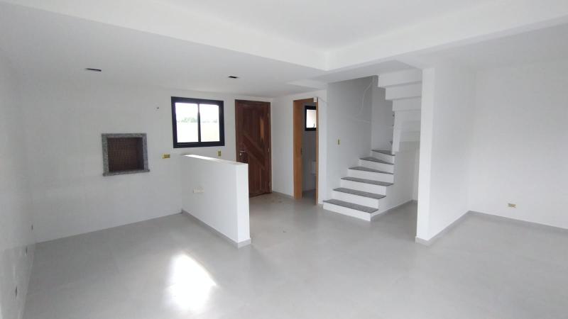 SOBRADO GEMINADO  DE MEIO NO BAIRRO BREJATUBA - Cavalheiro Imóveis