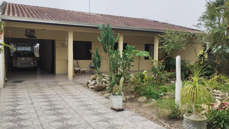 CASA ACONCHEGANTE NO BAIRRO COROADOS. - Cavalheiro Imóveis