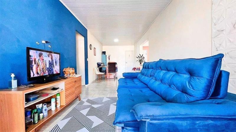 CASA COM TERRENO NO BAIRRO DO COROADOS. - Cavalheiro Imóveis