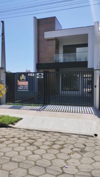 SOBRADO ALTO PAADRÃO NO BREJATUBA A POUCOS METROS DA PRAIA DO CRISTO. - Cavalheiro Imóveis