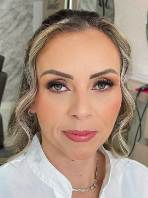 Corretor - Poliane Cavalheiro